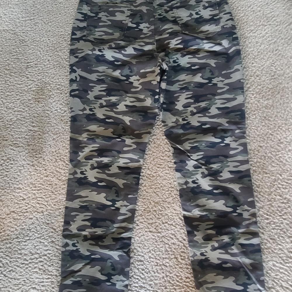 Army fatigue pants